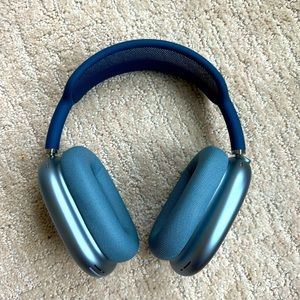 Apple AirPods Max Blue